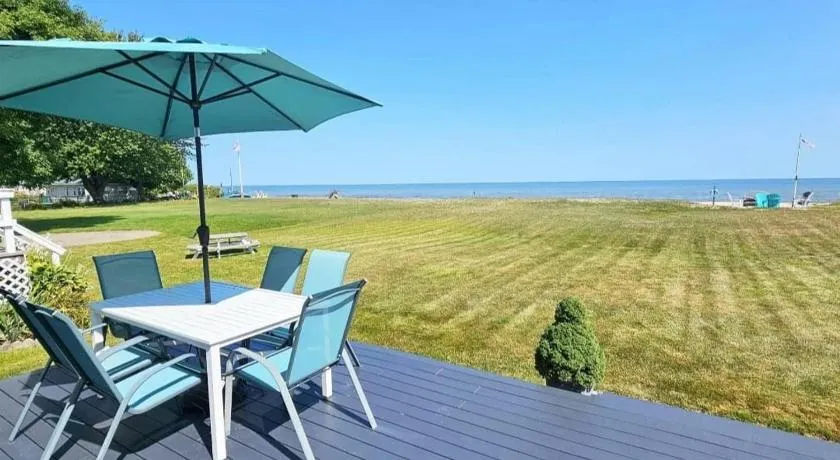 Blue Horizon Lake House - Renovated 3BR 2BA on the Beach - Image 1