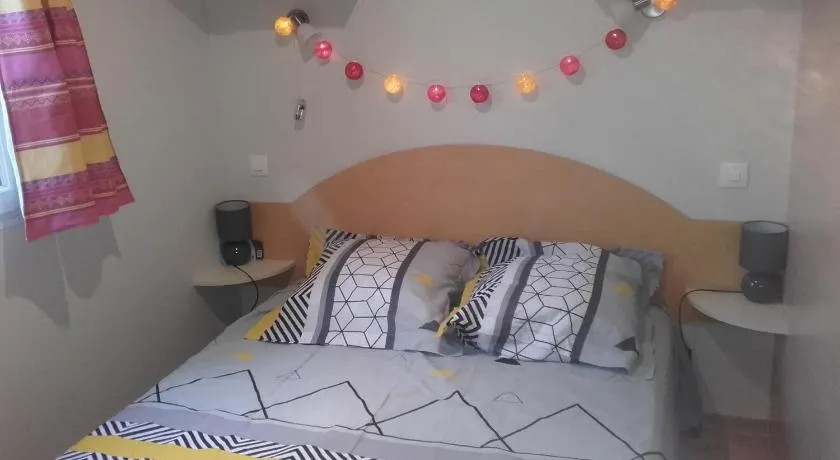 Mobil-Home dans lotissement très tranquille - Image 1