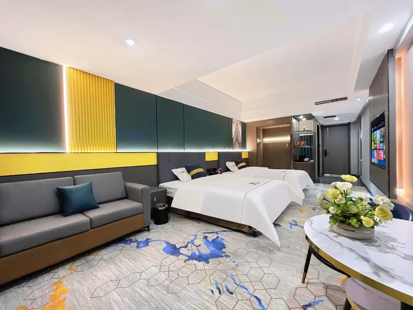 Yuhuwan International Hotel (Dalingshan Songshan Lake University Town Branch) - Image 1