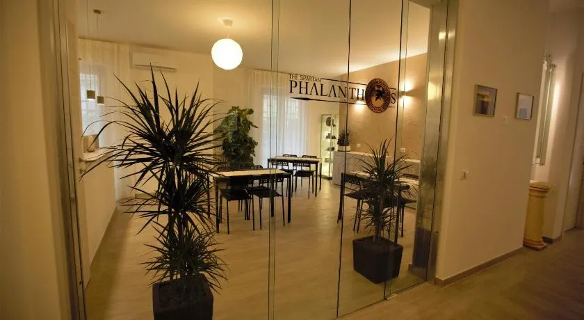 PHALANTHOS TARANTO - Image 1