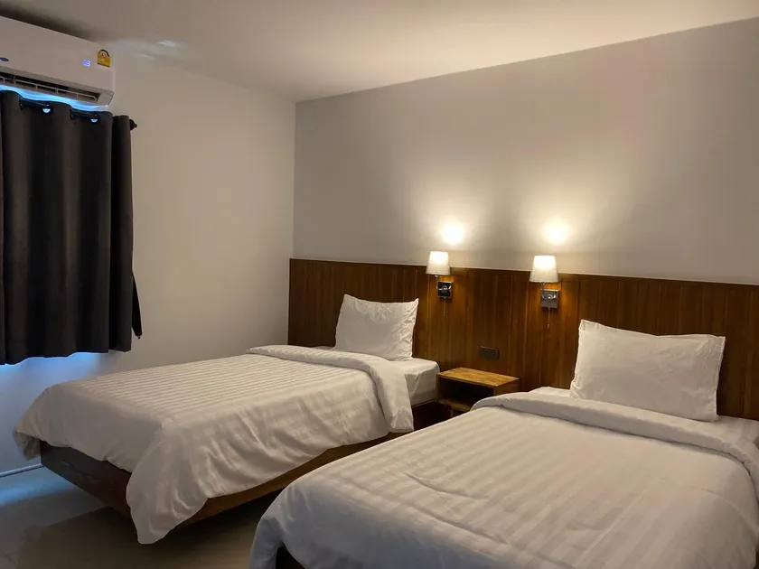 Lim Apartment ลิ้มอพาร์ทเมนท์ - Image 1