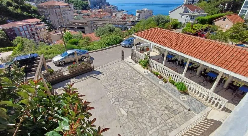 Guesthouse Vila Tamburic - Image 1
