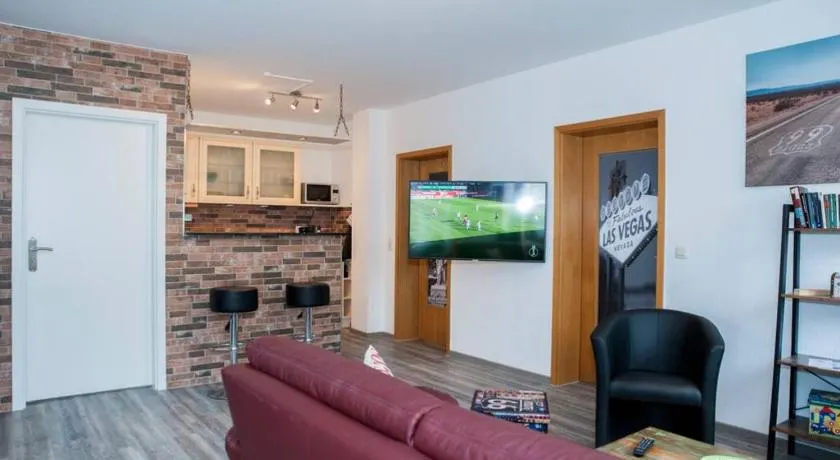 EXKLUSIVE Ferienwohnung mit Balkon, 2 Schlafzimmer im HAUS SERTÜRNER - Image 1