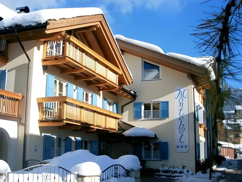Appartement \"Résidence Montebel Bilocale\" avec vue sur montagne, jardin et terrasse - Image 1