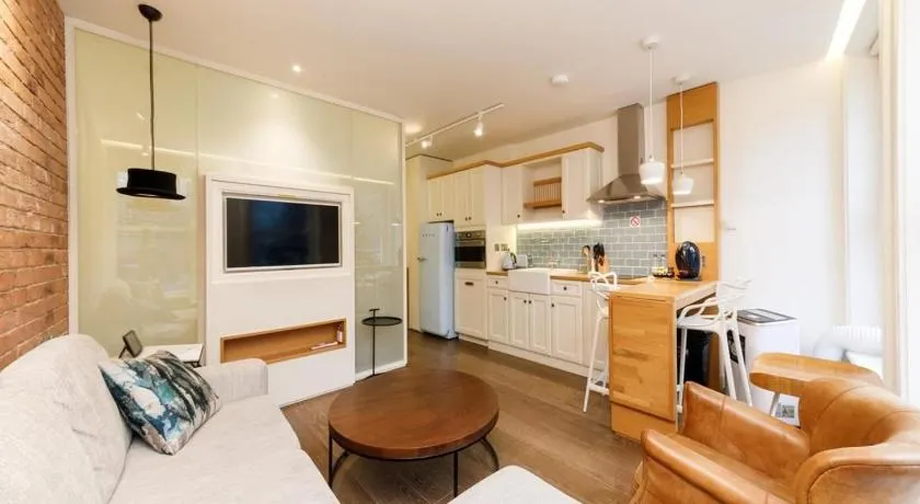 London Bridge Boutique by Viridian Apartments - Image 1