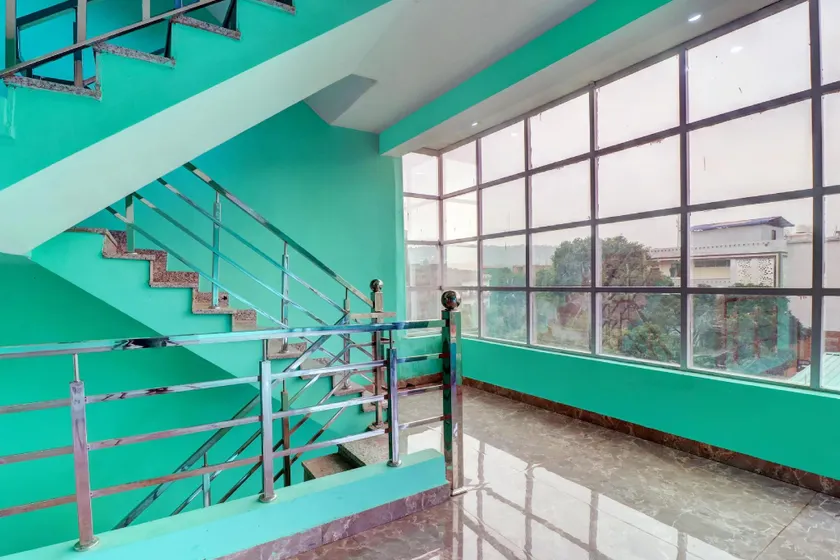 Hotel O S K Homestay - Image 1