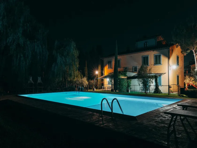 Chalet with pool in Cortona - Image 1
