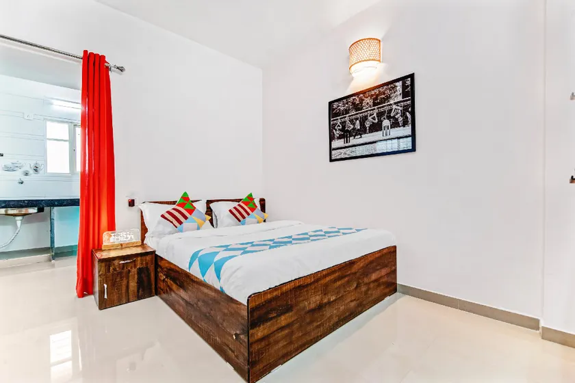 Hotel O Home Elegant RK Fursungi - Image 1