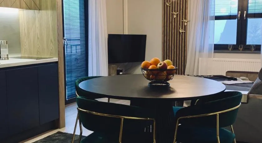 Apartament Złoty F4 Teren Ośrodka SunSnow Białka Tatrzańska - Image 1