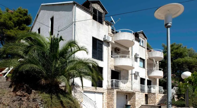 Guest House Alek - Image 1