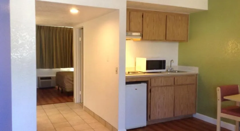 Motel 6 Hemet - Image 1