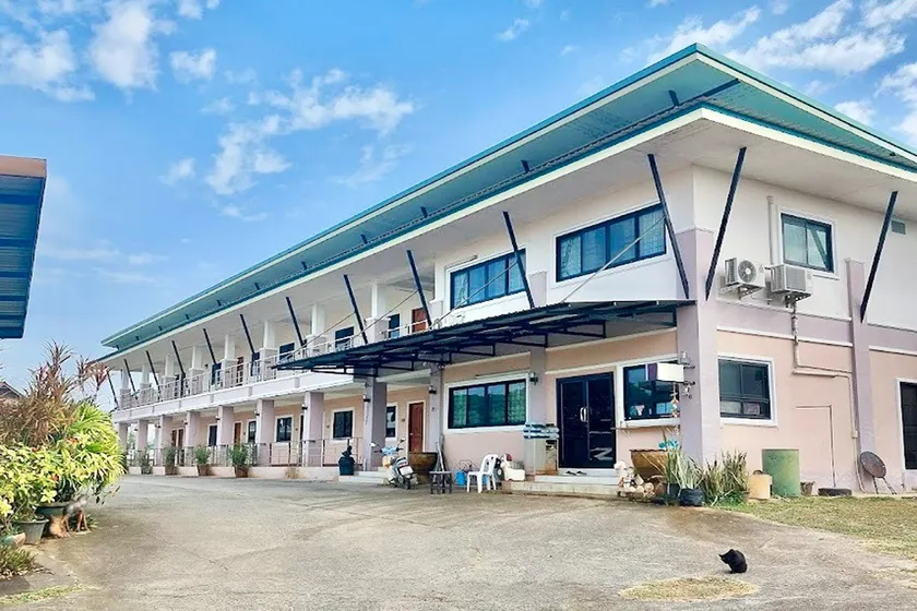 Songsak Phayao - Image 1