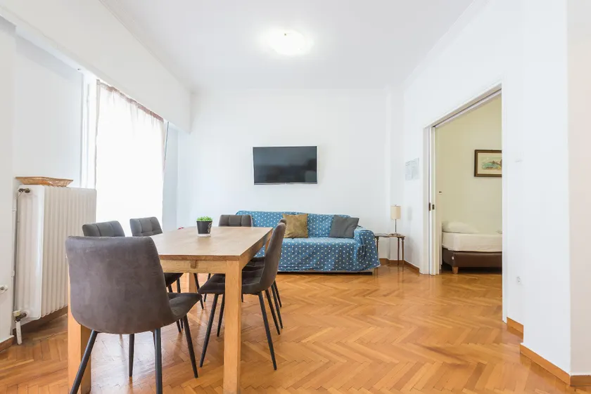 Victoria Sun Apartments - Image 1