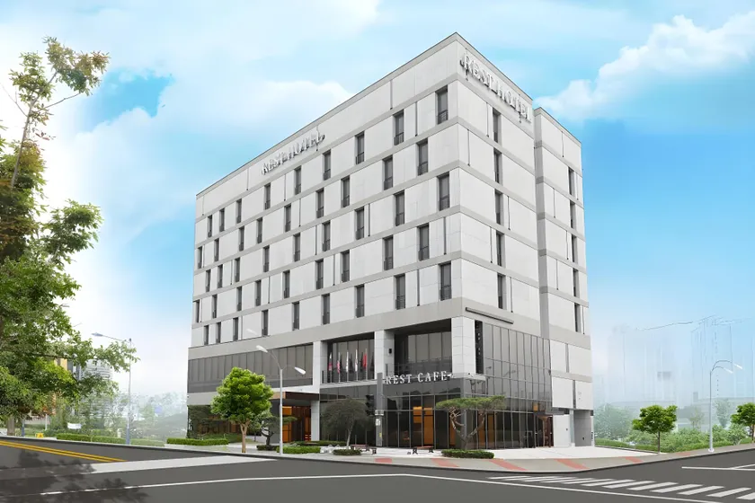 Rest Hotel - Image 1