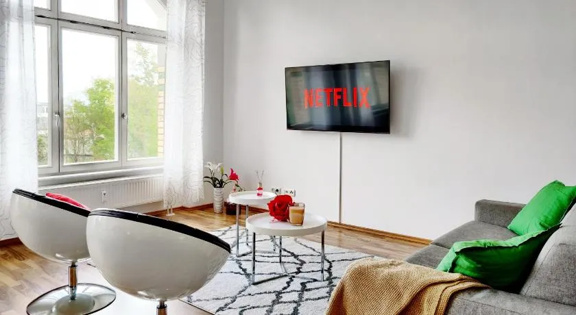 Lokal, luftig - Loft mit Heimkino & Parkplatz in Uni- und Kliniknähe - Image 1