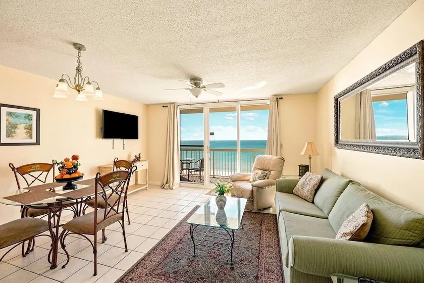 Pelican Beach 0602 1 Bedroom Condo - Image 1
