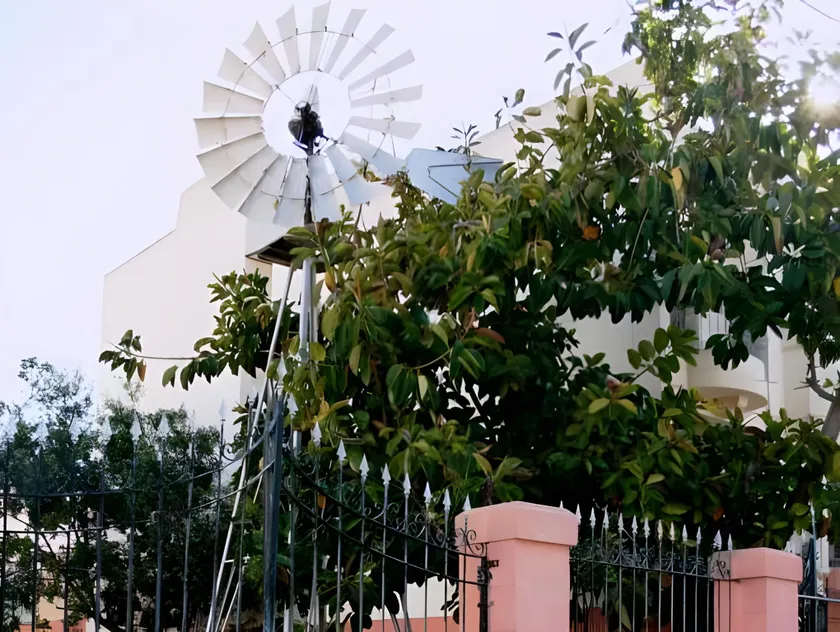 Boho Hostel - Image 1