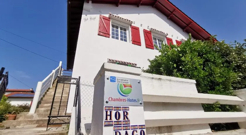 Chambres d'hôtes "HOR DAGO" près de la gare d'Hendaye avec le petit-déjeuner - Image 1