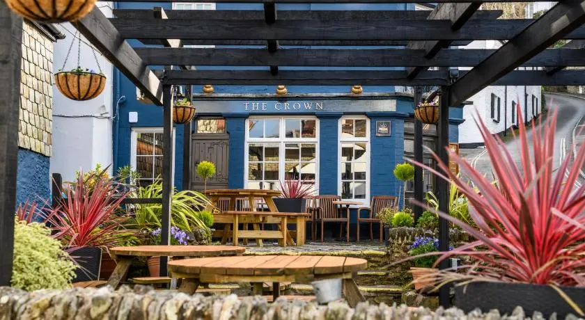 The Crown Hotel - Image 1