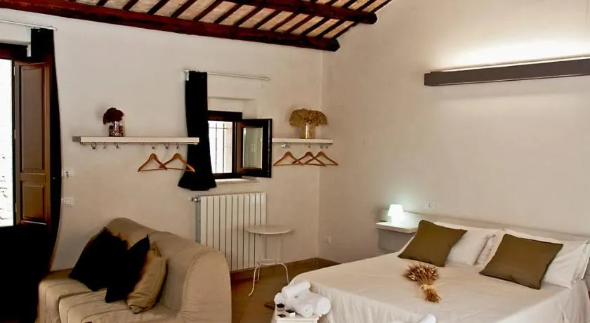 Residence San Martino - Rooms & Suite Apartments - Image 1