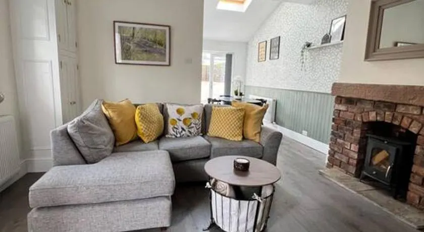 Cottage in Whalley - Image 1