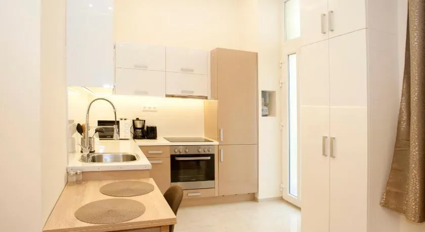 D53 Apartments - Image 1