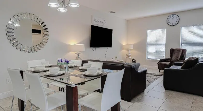 Balmoral Resort-117KB townhouse - Image 1