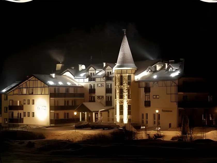 Nowa - Ski SPA Hotel - Image 1