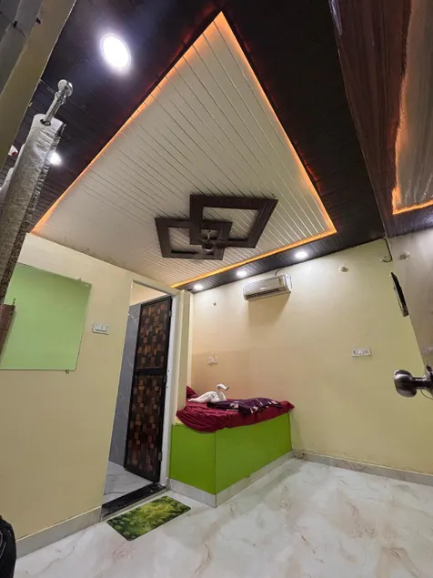 Hotel Gumthi - Image 1