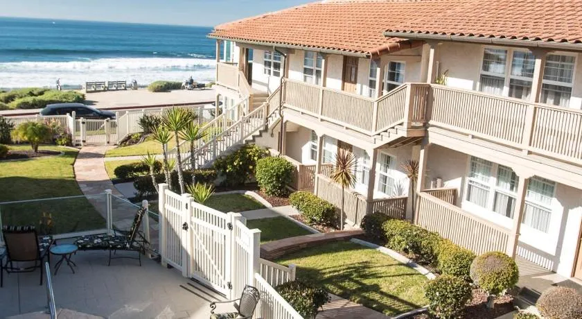 Casa De La Playa - Image 1