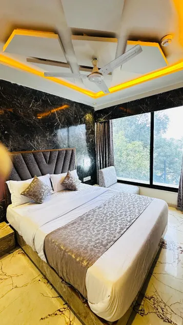 Hotel Lotus Lide - Image 1
