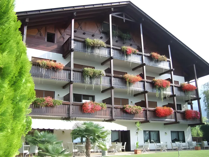 Hotel Salgart - Image 1