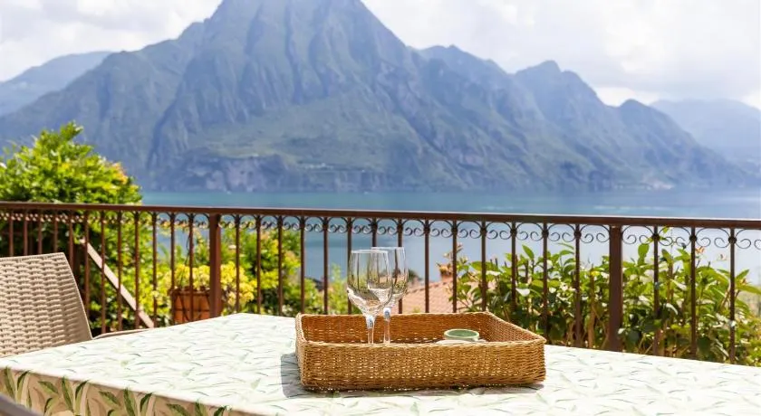 IseoLakeRental - Riva House - Image 1