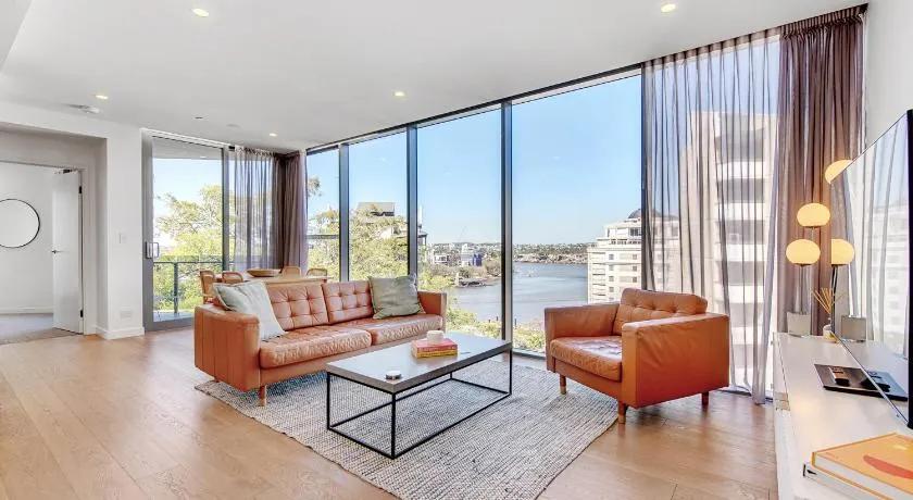 Lovely 2 Bedroom Executive Apartment - Image 1