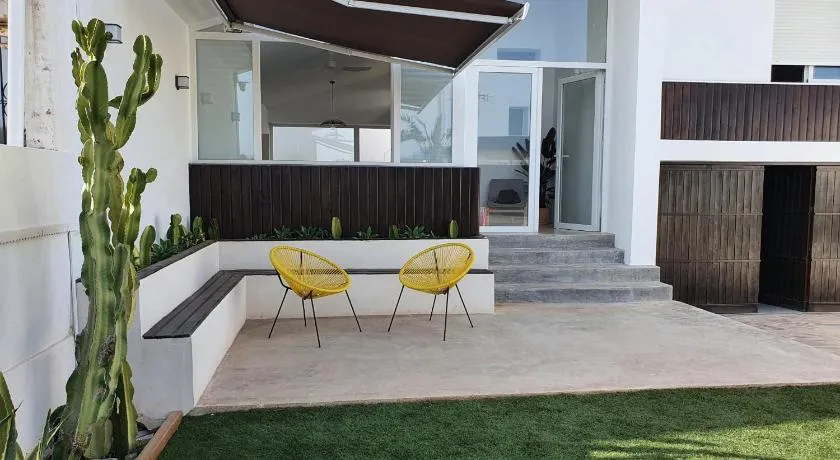 Cubanito 23 Vivienda de diseño junto al mar - Image 1