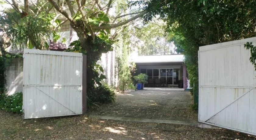 Bunya Seaside - Image 1