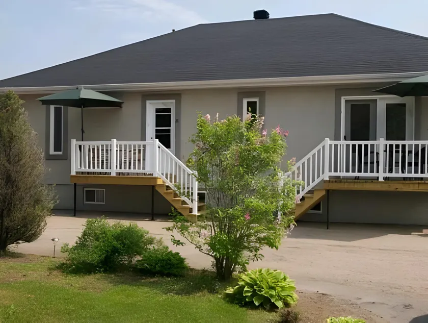 Motel Des Cascades - Image 1