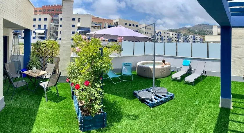 Ático 90m de terraza, jacuzzi privado y cargador de coche eléctrico en Cabria, Almuñecar - Image 1