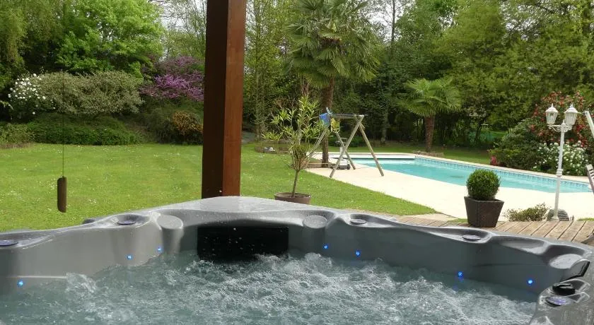 Residence Labrège T2Duplex Spa Piscine - Image 1