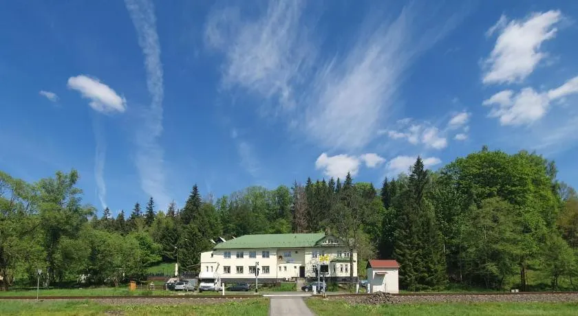 Olivin Kytlice - Image 1