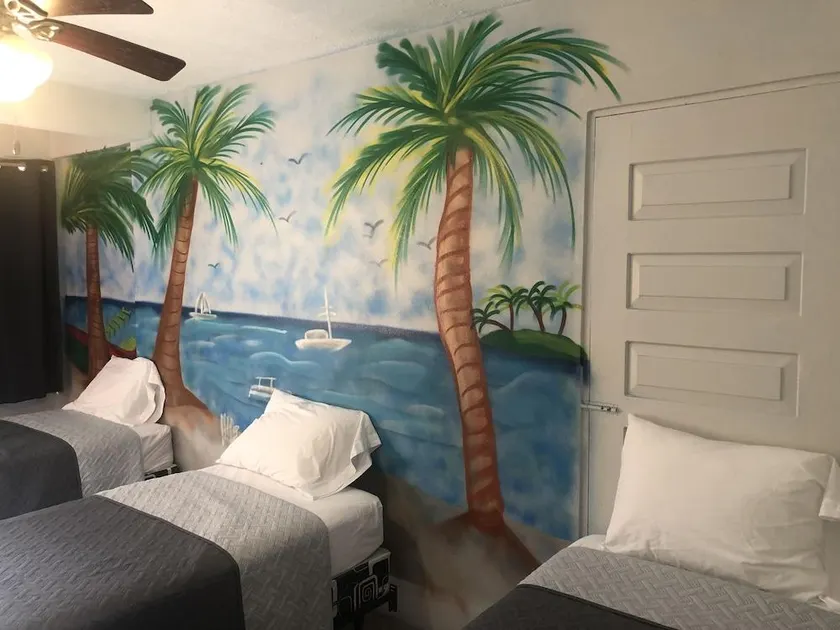 THE BAKADEER INN - Image 1