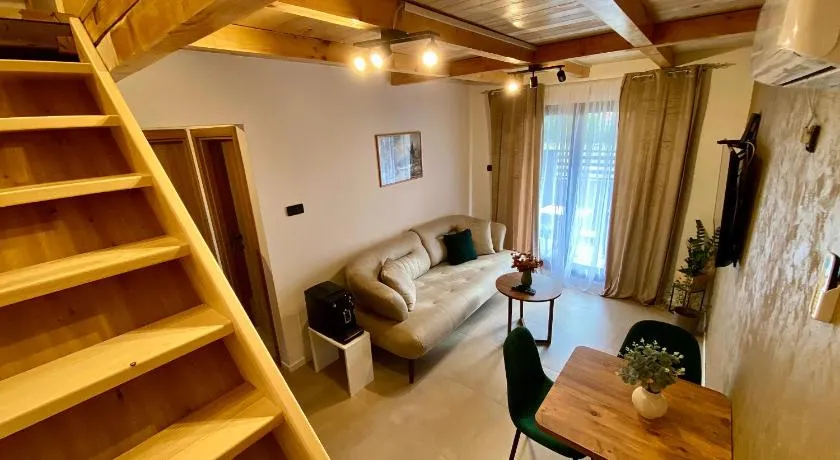 Taca House - Airport apartman - Image 1