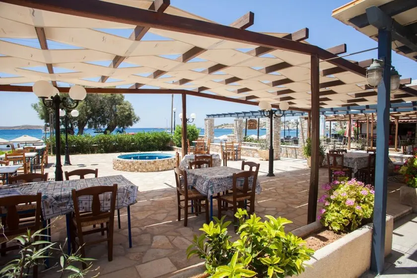 Olympia Hotel - Image 1