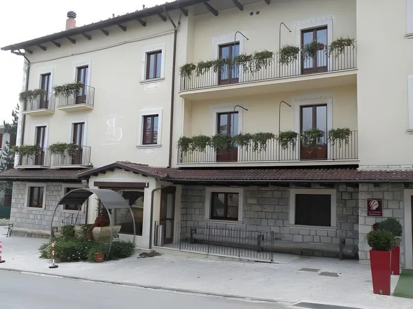 Relais Ducale Spa & Pool - Image 1