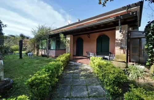 Villa I Tre Pini - Image 1