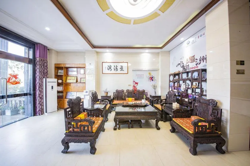 Xinghaiwan Seascope Home Stay - Image 1