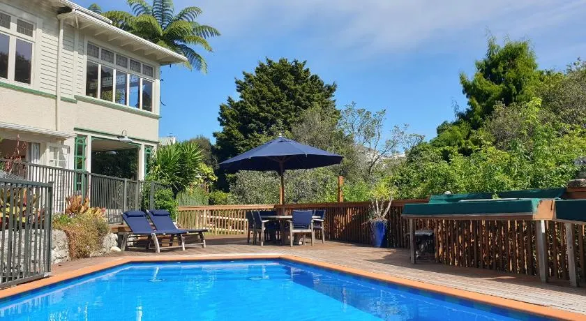 Bluff Hill Bed & Breakfast - Image 1