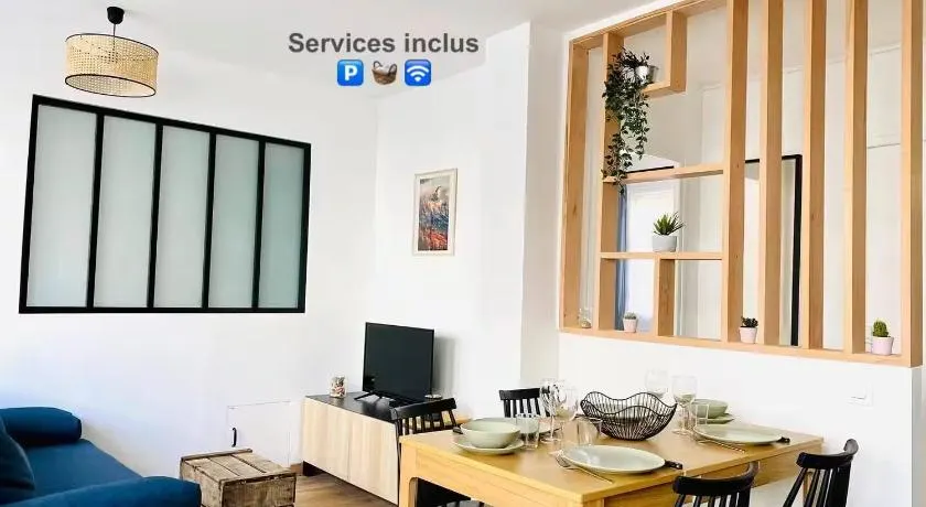 L'Écrin - 2 Bedrooms - Large free parking & Close to Tram - Image 1