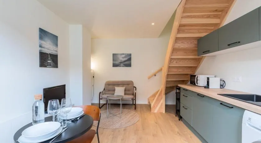 Duplex apartment in the heart of Wambrechies - Image 1