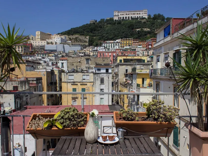 Sui Tetti di Napoli - Image 1